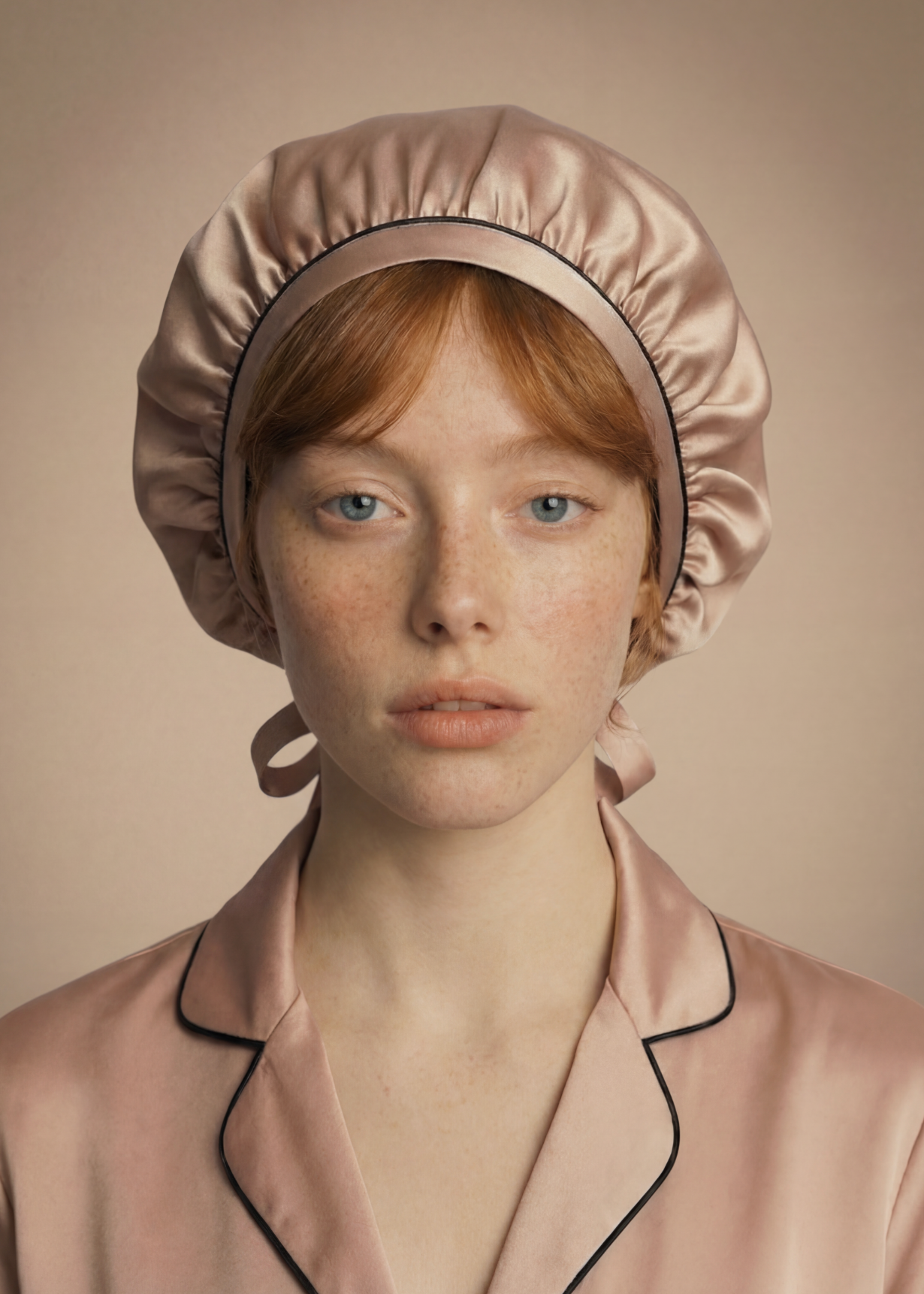 COPRICAPO DI SETA ROSA ORO