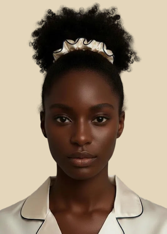 LARGE SILK SCRUNCHIE PEARL IVORY
