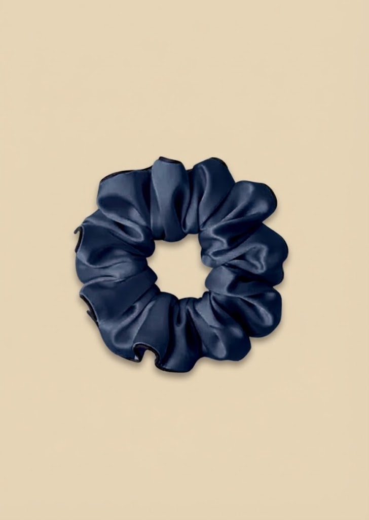 LARGE SILK SCRUNCHIE MIDNIGHT BLUE