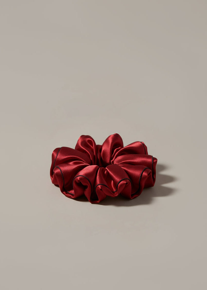 LARGE SILK SCRUNCHIE RED RUBY